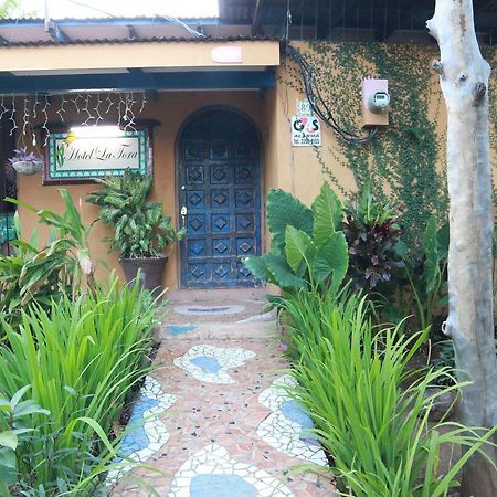 Hotel La Tora Managua Exterior foto