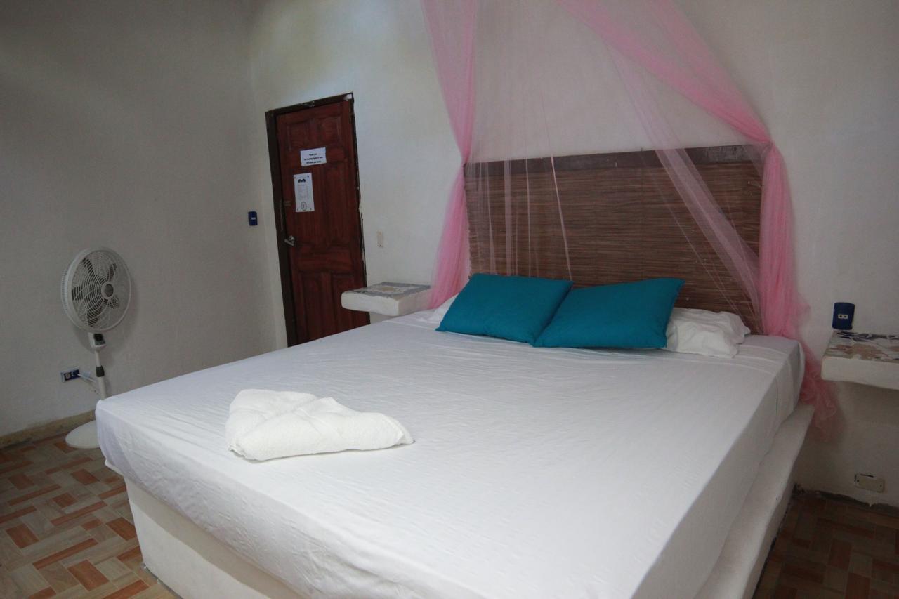 Hotel La Tora Managua Exterior foto
