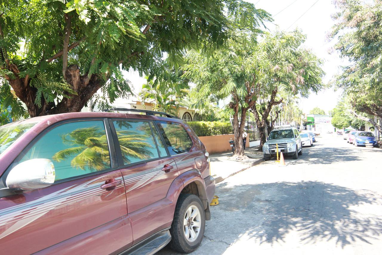 Hotel La Tora Managua Exterior foto